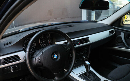 BMW 3 серия, 2011 год, 1 050 000 рублей, 13 фотография