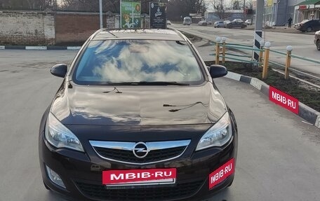 Opel Astra J, 2012 год, 680 000 рублей, 3 фотография