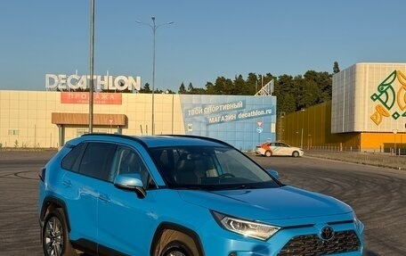 Toyota RAV4, 2020 год, 3 299 000 рублей, 1 фотография