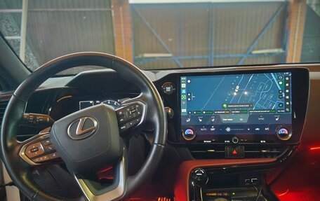 Lexus NX, 2022 год, 5 700 000 рублей, 10 фотография
