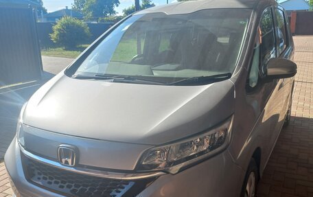 Honda Freed II, 2021 год, 1 930 000 рублей, 5 фотография