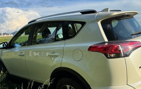 Toyota RAV4, 2017 год, 2 330 000 рублей, 15 фотография
