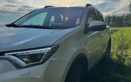Toyota RAV4, 2017 год, 2 330 000 рублей, 17 фотография