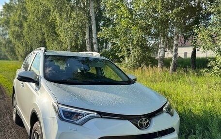 Toyota RAV4, 2017 год, 2 330 000 рублей, 19 фотография