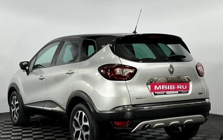 Renault Kaptur I рестайлинг, 2017 год, 1 690 000 рублей, 8 фотография
