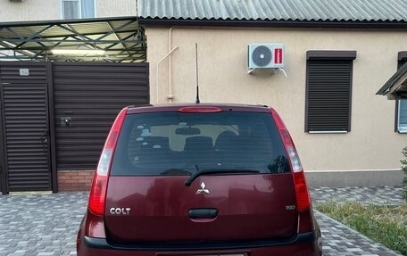 Mitsubishi Colt VI рестайлинг, 2006 год, 400 000 рублей, 5 фотография