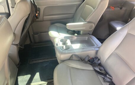 Hyundai Grand Starex Grand Starex I рестайлинг 2, 2013 год, 1 350 000 рублей, 13 фотография