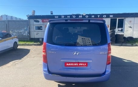 Hyundai Grand Starex Grand Starex I рестайлинг 2, 2013 год, 1 350 000 рублей, 6 фотография