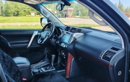 Toyota Land Cruiser Prado 150 рестайлинг 2, 2015 год, 4 950 000 рублей, 6 фотография