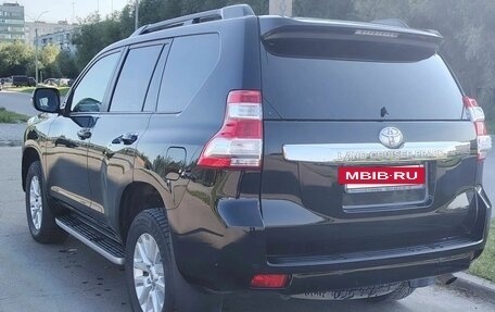 Toyota Land Cruiser Prado 150 рестайлинг 2, 2015 год, 4 950 000 рублей, 3 фотография