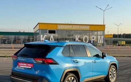 Toyota RAV4, 2020 год, 3 299 000 рублей, 9 фотография