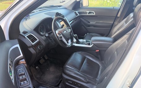 Ford Explorer VI, 2014 год, 2 300 000 рублей, 3 фотография