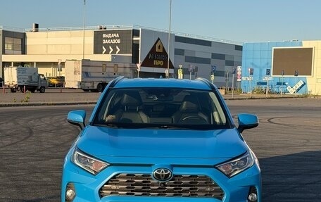 Toyota RAV4, 2020 год, 3 299 000 рублей, 3 фотография