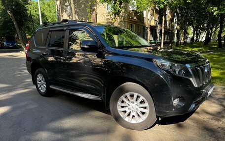Toyota Land Cruiser Prado 150 рестайлинг 2, 2014 год, 3 950 000 рублей, 3 фотография