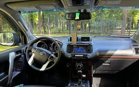 Toyota Land Cruiser Prado 150 рестайлинг 2, 2014 год, 3 950 000 рублей, 17 фотография