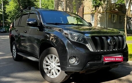 Toyota Land Cruiser Prado 150 рестайлинг 2, 2014 год, 3 950 000 рублей, 10 фотография