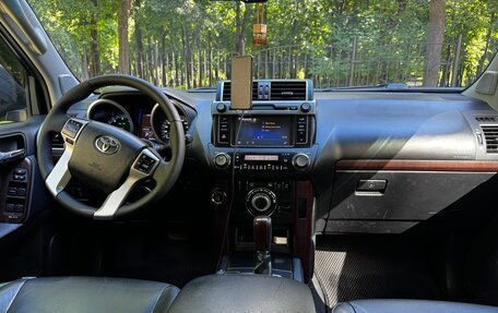 Toyota Land Cruiser Prado 150 рестайлинг 2, 2014 год, 3 950 000 рублей, 20 фотография