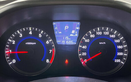 Hyundai Solaris II рестайлинг, 2013 год, 729 000 рублей, 13 фотография