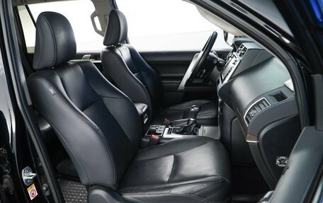 Toyota Land Cruiser Prado 150 рестайлинг 2, 2018 год, 5 217 055 рублей, 8 фотография