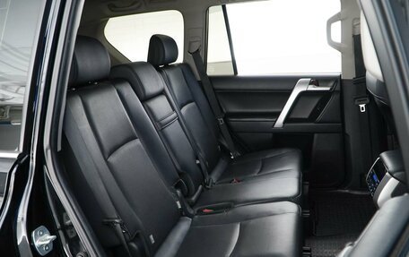 Toyota Land Cruiser Prado 150 рестайлинг 2, 2018 год, 5 217 055 рублей, 7 фотография