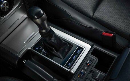 Toyota Land Cruiser Prado 150 рестайлинг 2, 2018 год, 5 217 055 рублей, 18 фотография