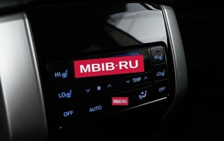 Toyota Land Cruiser Prado 150 рестайлинг 2, 2018 год, 5 217 055 рублей, 14 фотография
