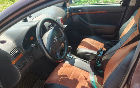 Toyota Avensis III рестайлинг, 2006 год, 380 000 рублей, 12 фотография