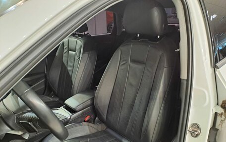 Audi A4, 2019 год, 2 099 000 рублей, 13 фотография