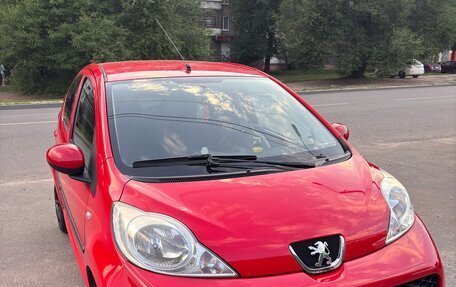 Peugeot 107 I рестайлинг, 2009 год, 448 000 рублей, 1 фотография