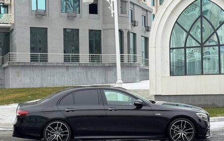 Mercedes-Benz E-Класс, 2021 год, 4 980 000 рублей, 3 фотография