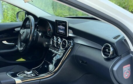Mercedes-Benz C-Класс, 2017 год, 1 750 000 рублей, 12 фотография