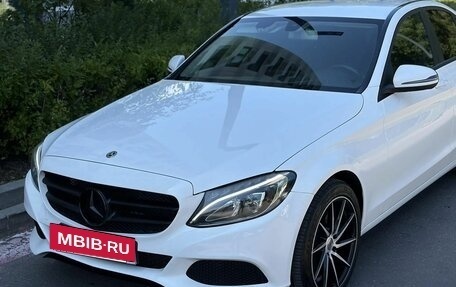Mercedes-Benz C-Класс, 2017 год, 1 750 000 рублей, 2 фотография