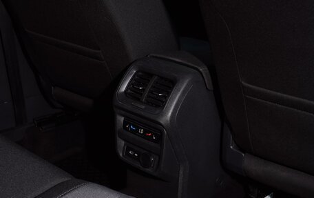 Volkswagen Tiguan II, 2021 год, 3 399 000 рублей, 16 фотография