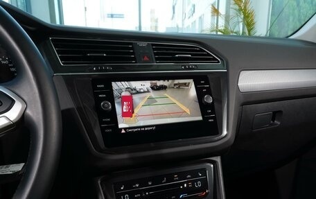 Volkswagen Tiguan II, 2021 год, 3 399 000 рублей, 24 фотография