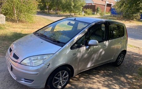 Mitsubishi Colt VI рестайлинг, 2003 год, 300 000 рублей, 8 фотография