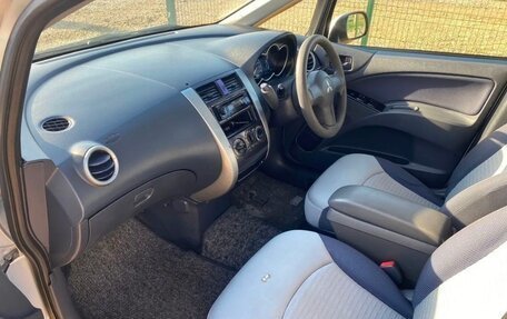 Mitsubishi Colt VI рестайлинг, 2003 год, 300 000 рублей, 7 фотография