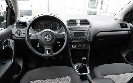 Volkswagen Polo VI (EU Market), 2011 год, 699 000 рублей, 6 фотография