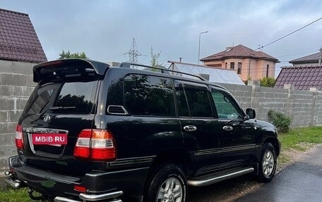 Toyota Land Cruiser 100 рестайлинг 2, 2005 год, 1 950 000 рублей, 7 фотография