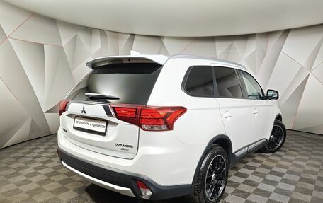Mitsubishi Outlander III рестайлинг 3, 2015 год, 1 628 000 рублей, 2 фотография