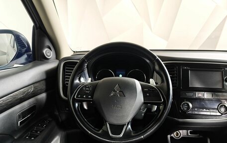Mitsubishi Outlander III рестайлинг 3, 2015 год, 1 628 000 рублей, 20 фотография