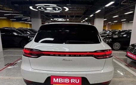 Porsche Macan I рестайлинг, 2021 год, 4 939 000 рублей, 4 фотография