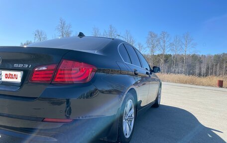 BMW 5 серия, 2011 год, 1 699 000 рублей, 4 фотография