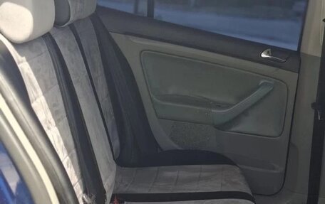 Volkswagen Golf V, 2004 год, 400 000 рублей, 8 фотография