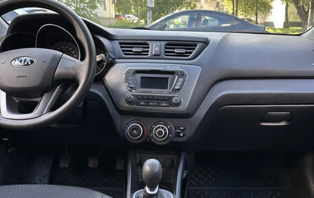 KIA Rio III рестайлинг, 2013 год, 900 000 рублей, 7 фотография
