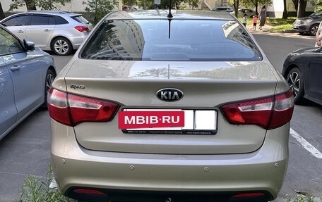 KIA Rio III рестайлинг, 2013 год, 900 000 рублей, 3 фотография