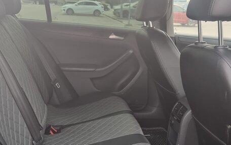 Volkswagen Jetta VI, 2013 год, 940 000 рублей, 21 фотография