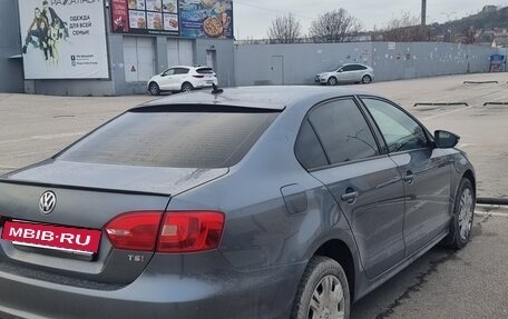 Volkswagen Jetta VI, 2013 год, 940 000 рублей, 10 фотография