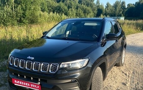 Jeep Compass II, 2020 год, 2 300 000 рублей, 2 фотография