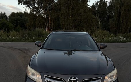 Toyota Camry, 2010 год, 1 020 000 рублей, 1 фотография