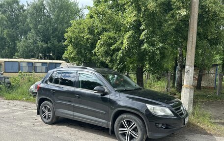 Volkswagen Tiguan I, 2010 год, 950 000 рублей, 2 фотография